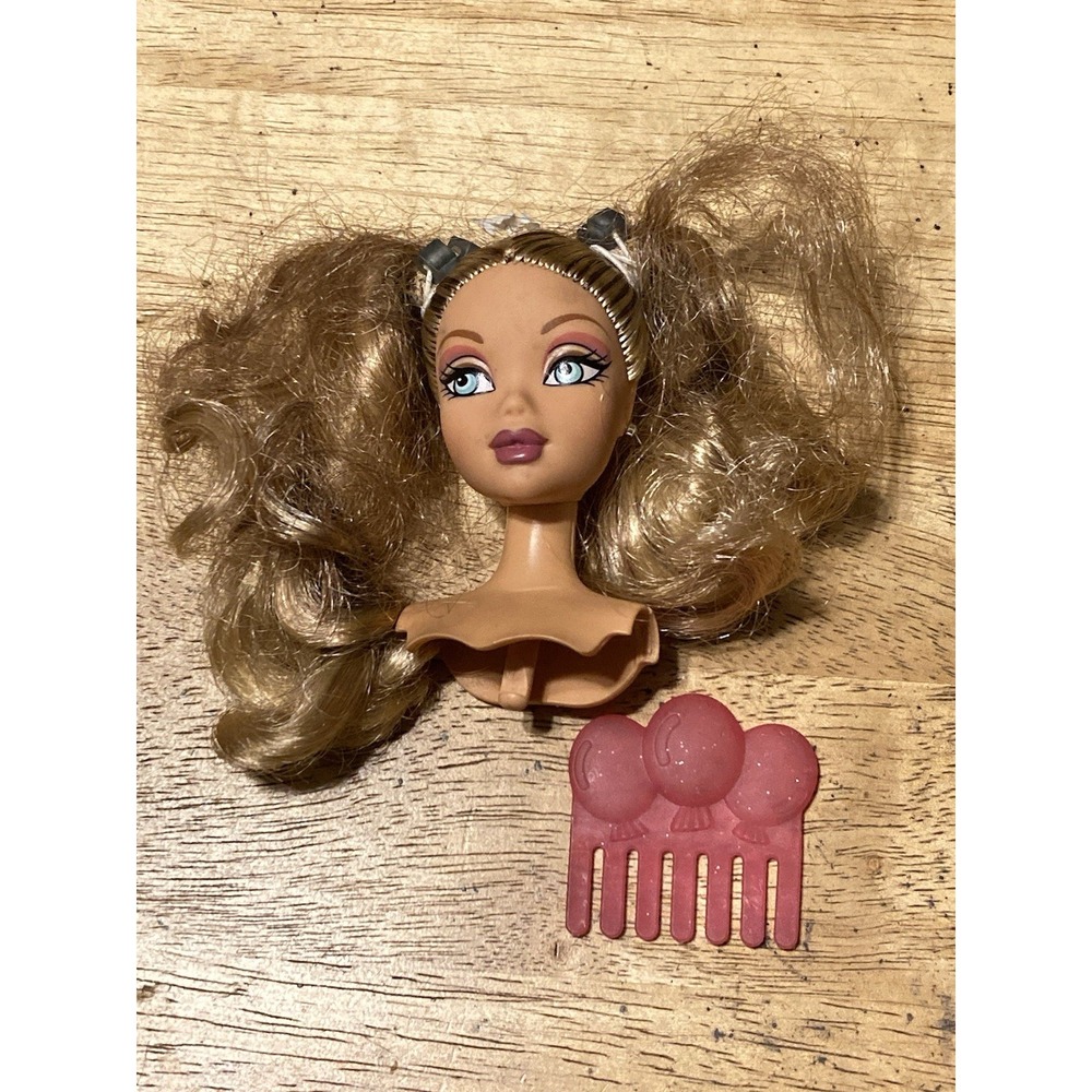 My Scene "Swappin' Styles" Curly Hair Head Only